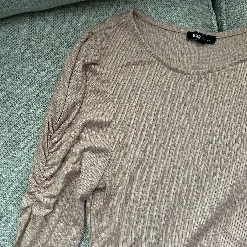 Women's Ruched Sleeve Top